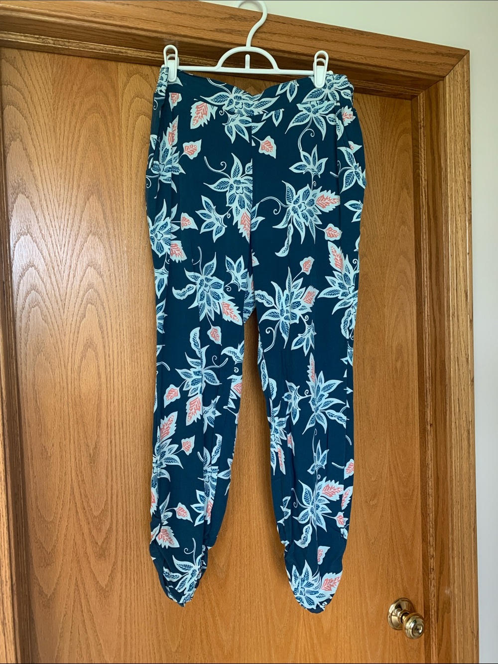 Carve Designs Ankle Pant, size SMALL